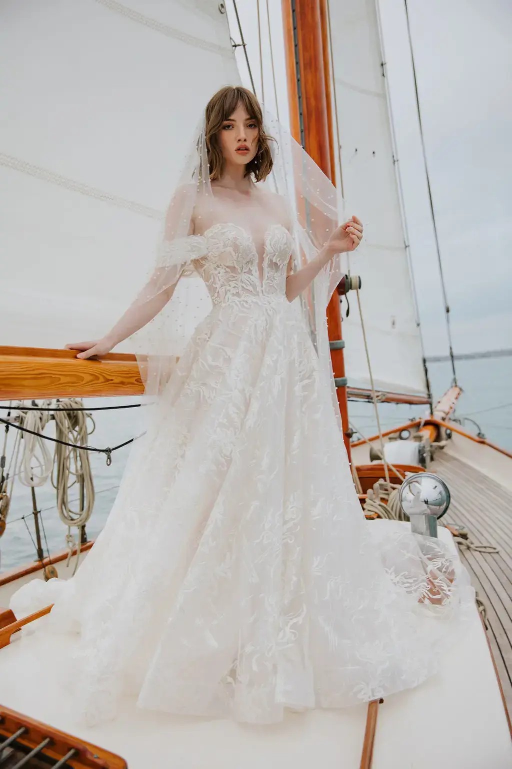 Haute Couture Bridal: Extravagant and Luxurious Wedding Dress Designs Image