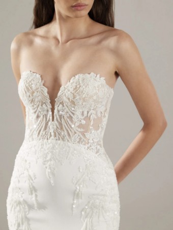 Pronovias #13 thumbnail