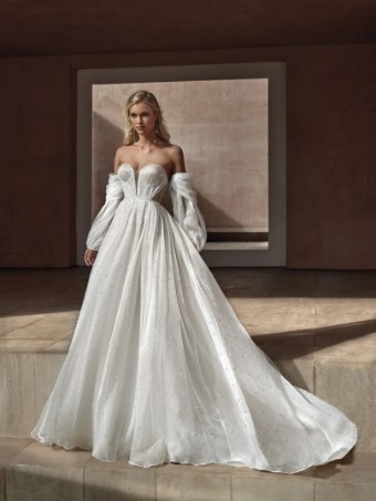 Pronovias #0 thumbnail