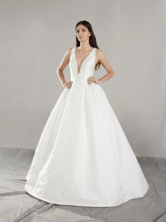Pronovias #3 thumbnail