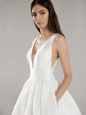 Pronovias #7 thumbnail