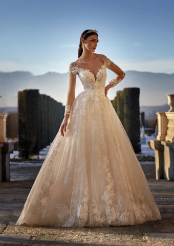Pronovias #0 thumbnail