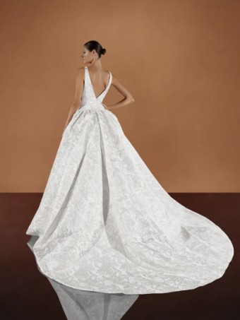 Pronovias #1 thumbnail