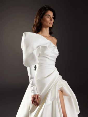 Pronovias #4 thumbnail