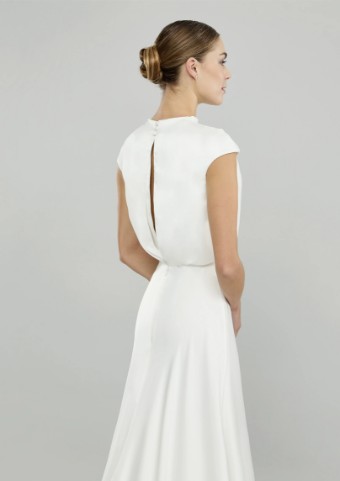 Pronovias #7 thumbnail