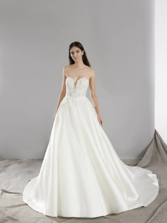 Pronovias #3 thumbnail