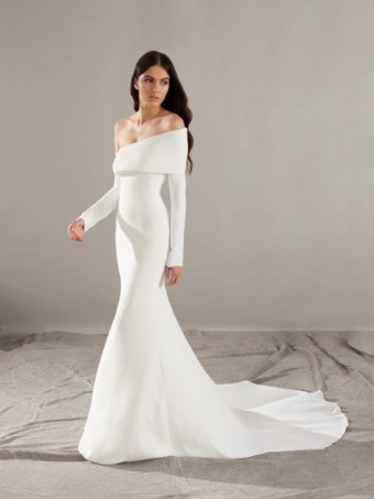 Pronovias #9 thumbnail