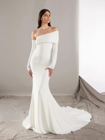 Pronovias #4 thumbnail