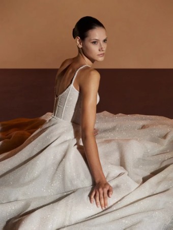 Pronovias #2 thumbnail
