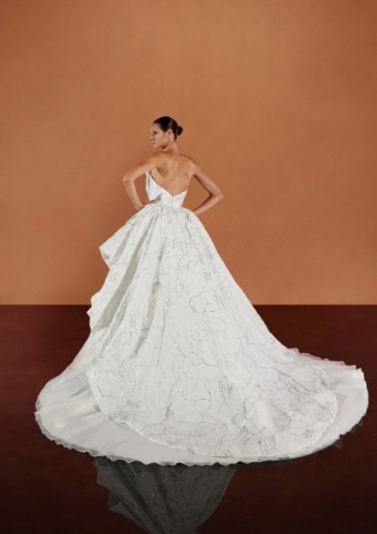 Pronovias #2 thumbnail