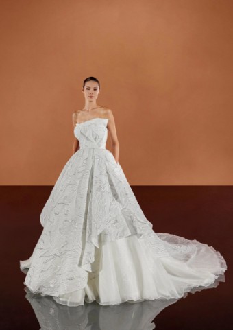 Pronovias #0 thumbnail