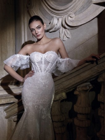 Pronovias #2 thumbnail